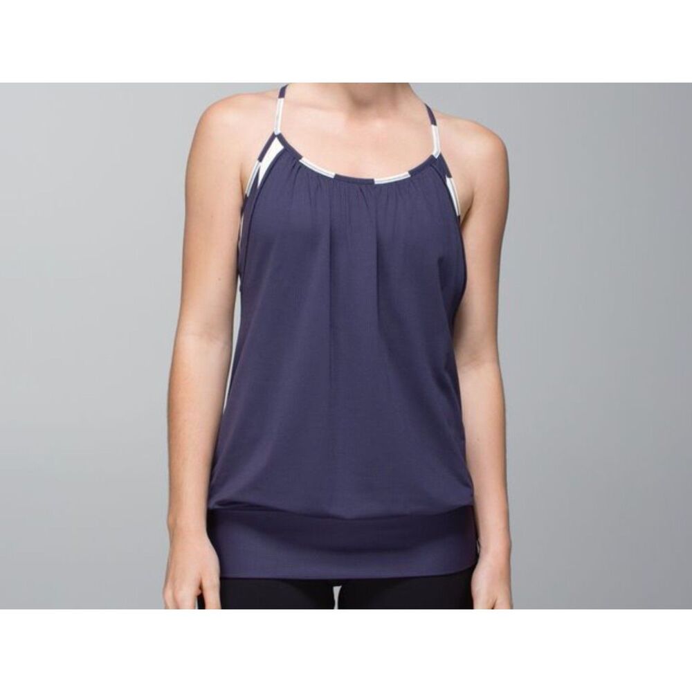 Lululemon No Limits Cadet Blue/Steep Stripe Horizontal Tank Size 6